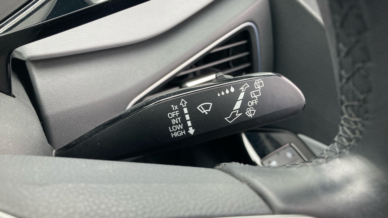 Volkswagen ID.3 150kW Family Pro Performance 58kWh 5dr Auto Electric Hatchback